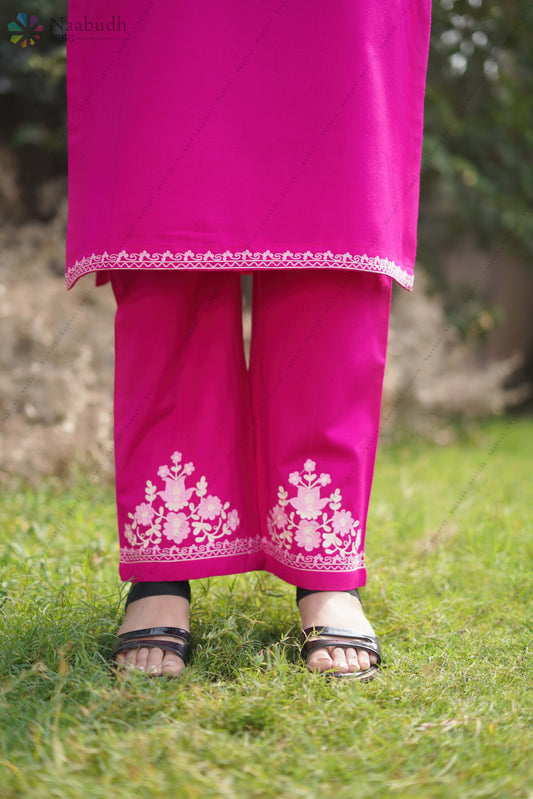 Winter Wear Pink Long Kashmiri Kurti Co-Ord Set With White and light Pink Colored Embroidery